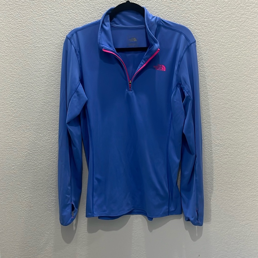 The North Face 1/4 zip fitted top size large